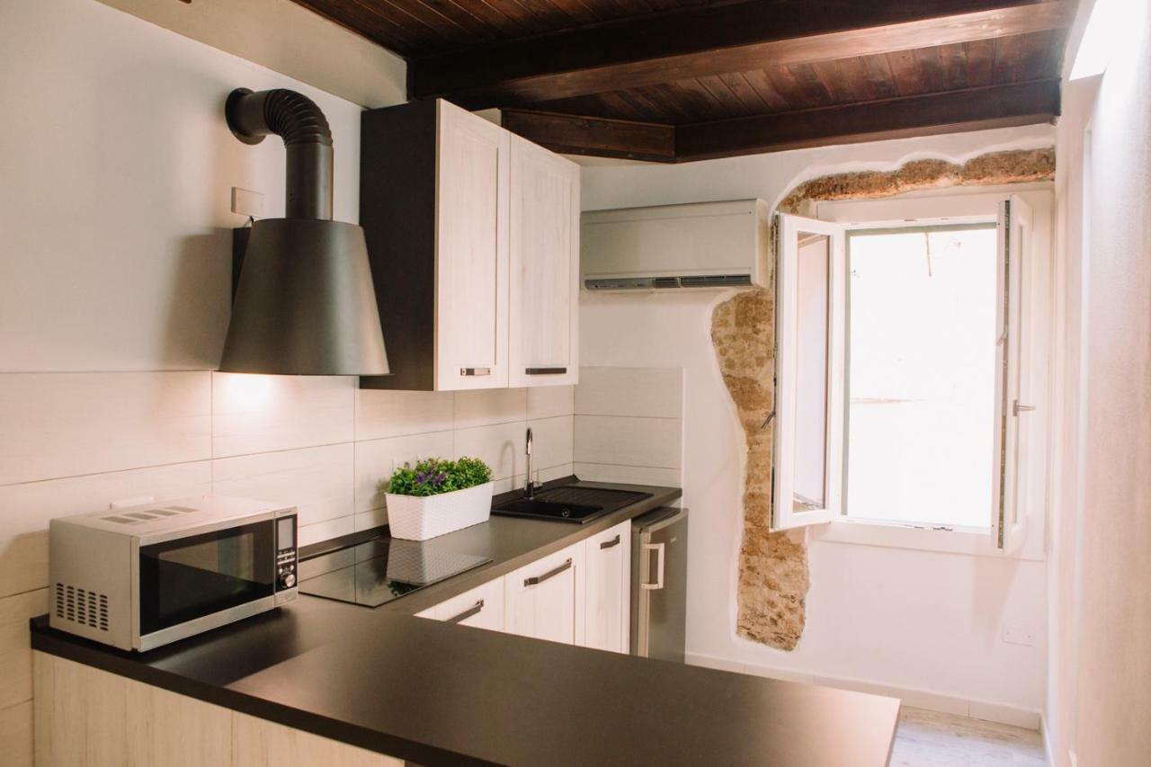 Apartment In The Heart Of The City Alghero Buitenkant foto