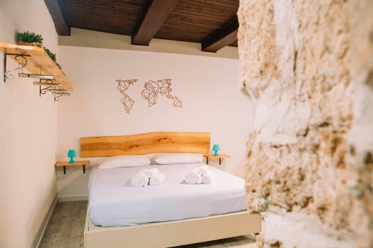 Apartment In The Heart Of The City Alghero Buitenkant foto