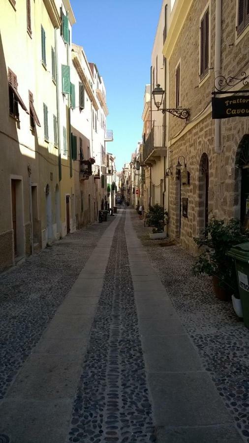 Apartment In The Heart Of The City Alghero Buitenkant foto